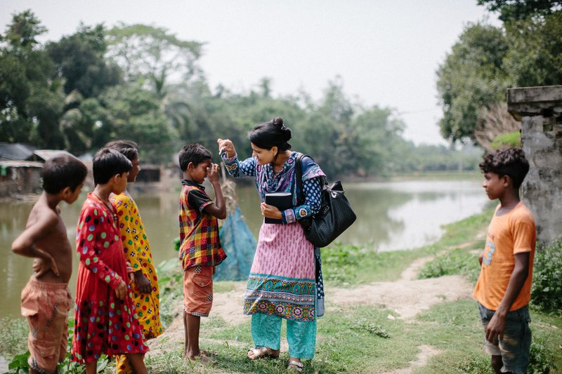 Field worker Shopna at work in the community, finding new cases of leprosy